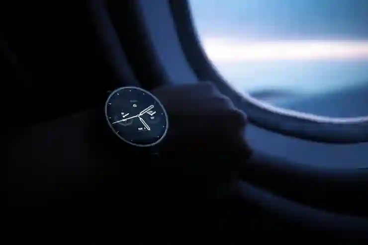 버티컬 마우스 로지텍 LIFT for Mac 인체공학적 디자인과 손목 부담 없는 편리함