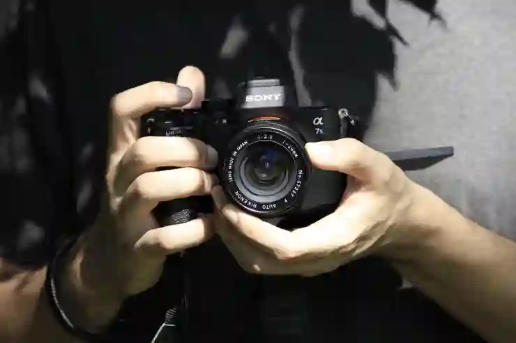 소니 RX100 시리즈 완벽 비교: M3, M4, M5의 차이점과 특징 알아보기