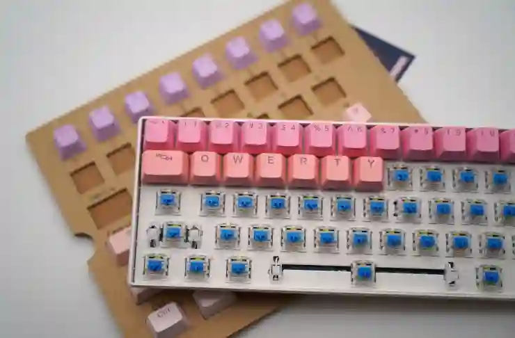 기계식 키보드 로지텍 SIGNATURE K855 적축 스위치와 스마트액션으로 업무 효율 UP